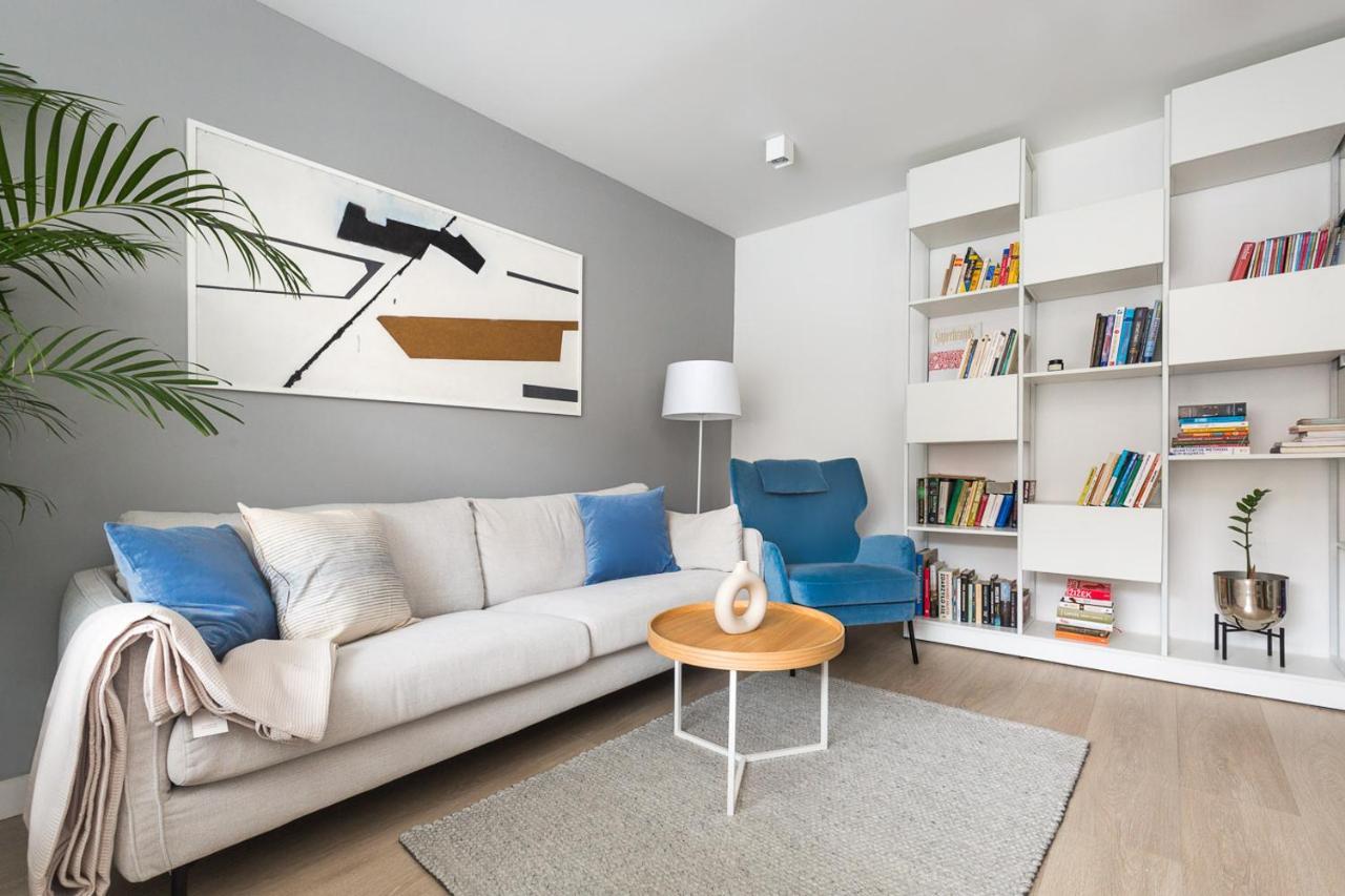 Apartament Bielany 3 Min From Metro With 5-Meals Per Day Diet Catering, Air Conditioning And Free Parking Warszawa Exteriör bild